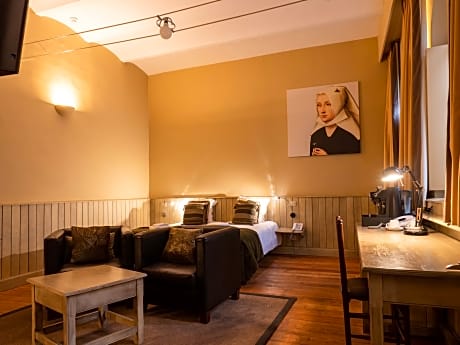 Double or Twin Deluxe Classic