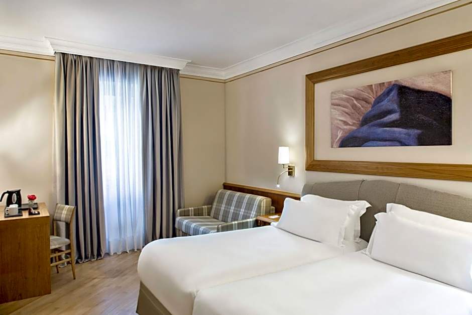 Renaissance Naples Hotel Mediterraneo