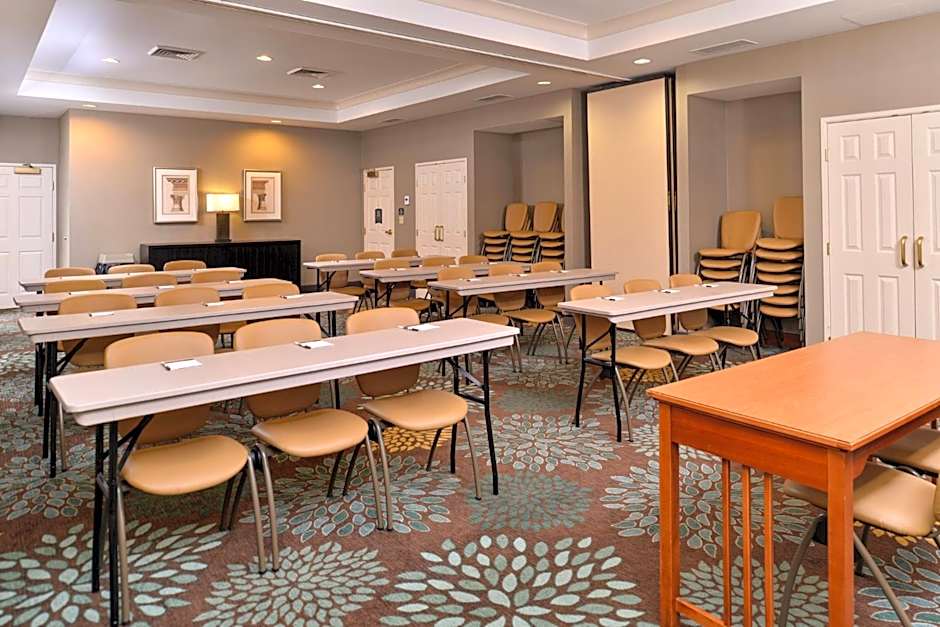 Staybridge Suites O'Fallon Chesterfield By IHG