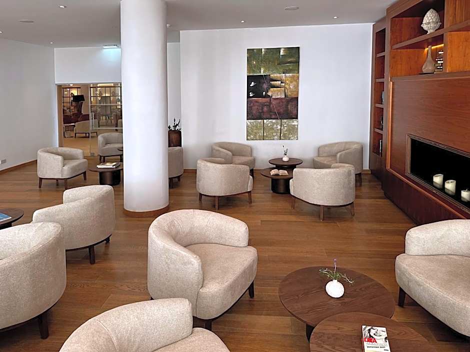 The King Jason Paphos - Designed for Adults