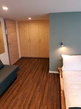 Triple Room with Private Bathroom