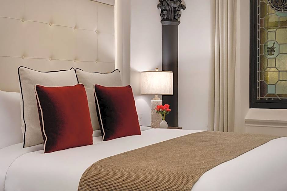 The Chemists Club Hotel