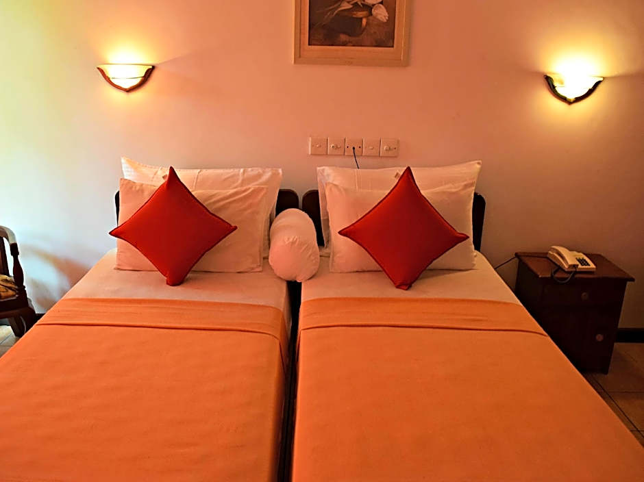 Hotel Lagoon Paradise