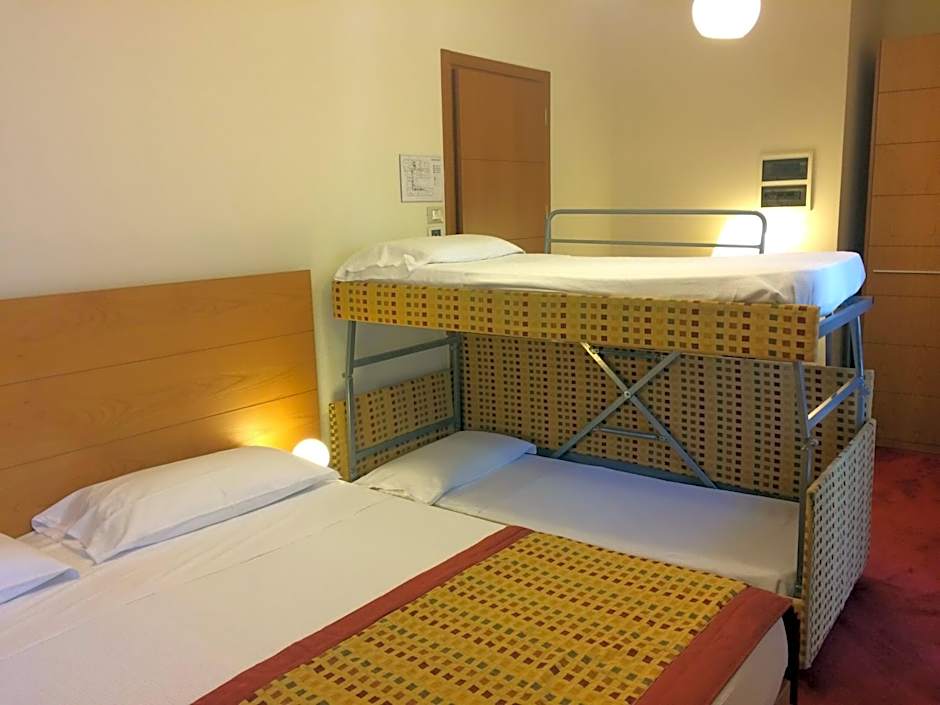 Accademia Hotel