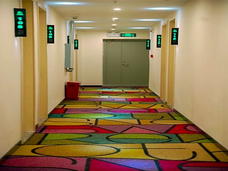 Shell Wuhan University of Wuhan Hotel