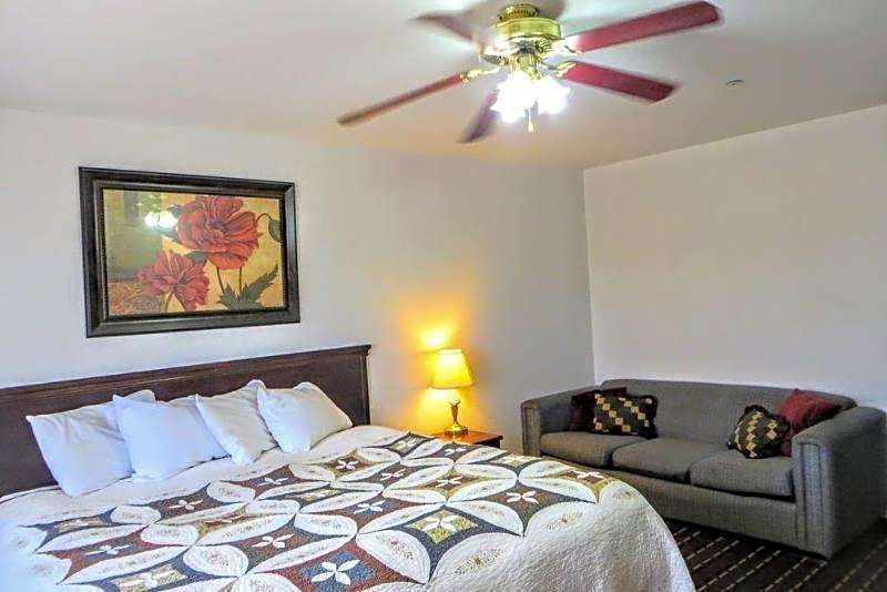 Guesthouse Inn Hotel  & Extended Stay