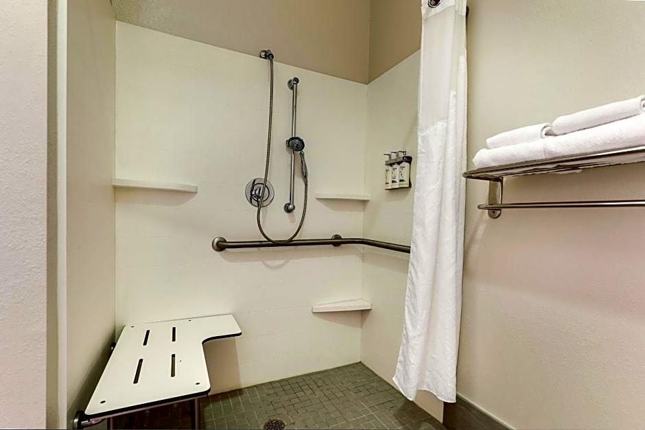 Holiday Inn Express Leland - Wilmington Area By IHG