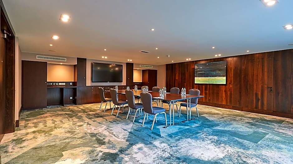 Crowne Plaza Marlow By IHG