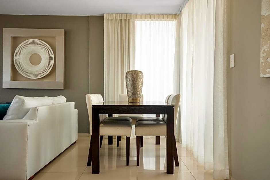 Aquarius Luxury Suites