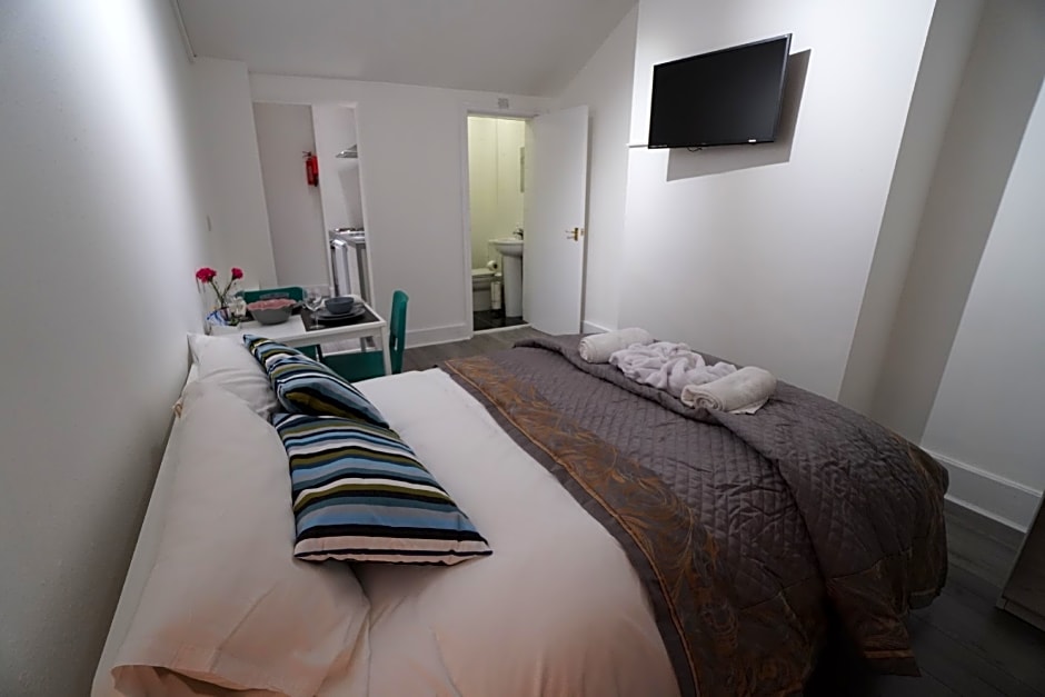 London Queens Apartments