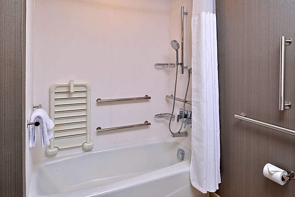 Courtyard by Marriott Kansas City Olathe