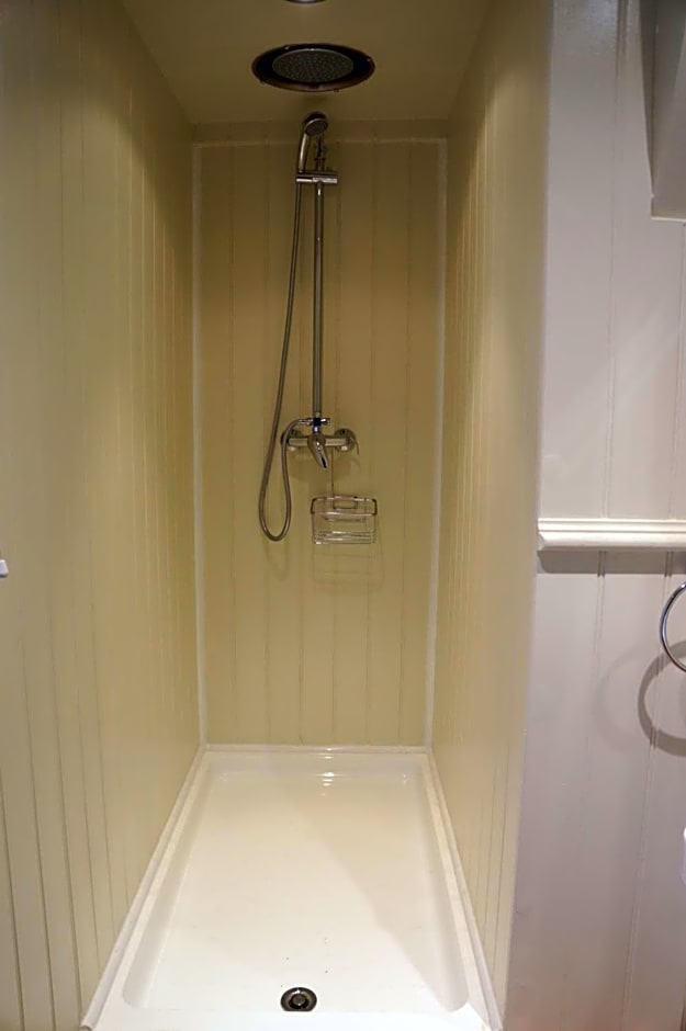 Cedar House Boutique B&B