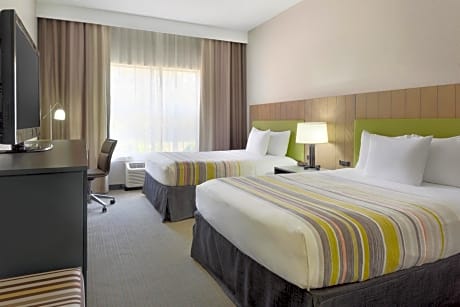 2 Queen Beds, Nonsmoking, Accessible