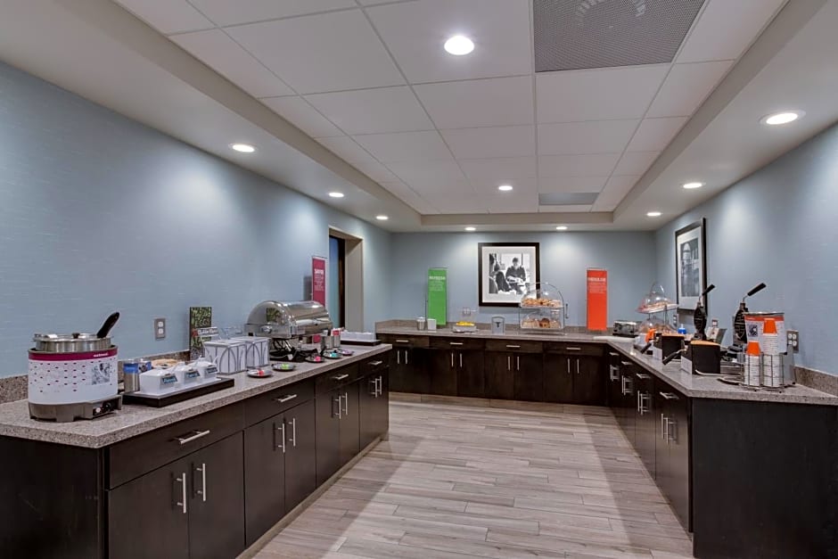 Hampton Inn Harbourgate
