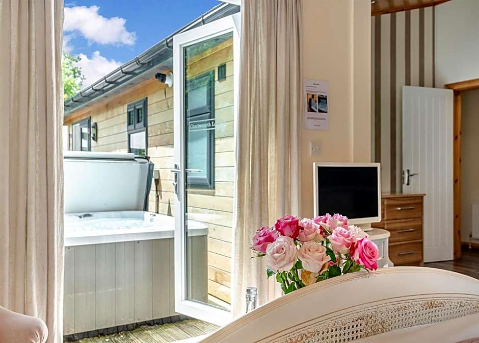 Charlesworth Lodges