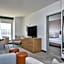 Hotel Zessa Orange County Airport, a DoubleTree by Hilton