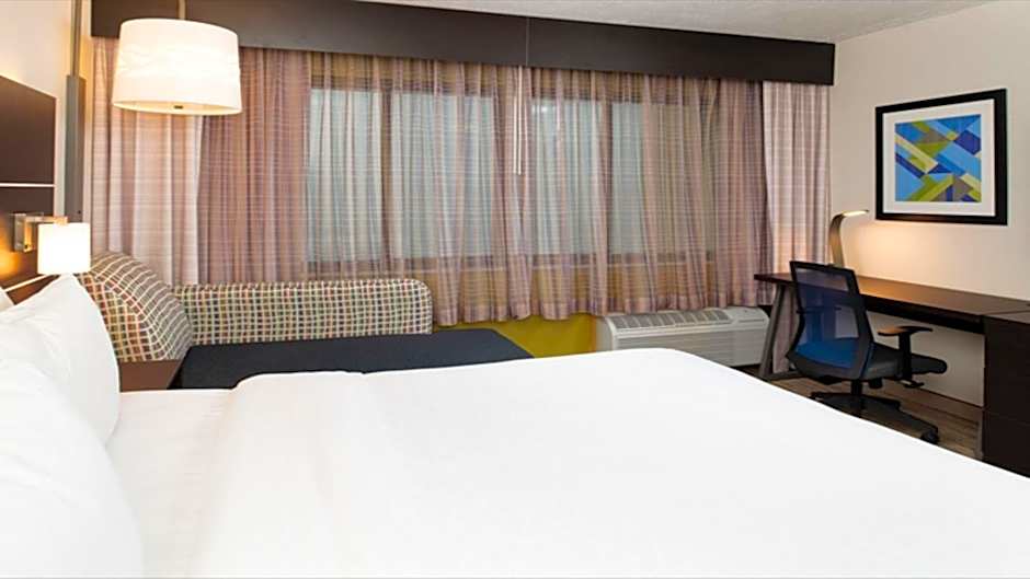 Holiday Inn Express Cincinnati West By IHG