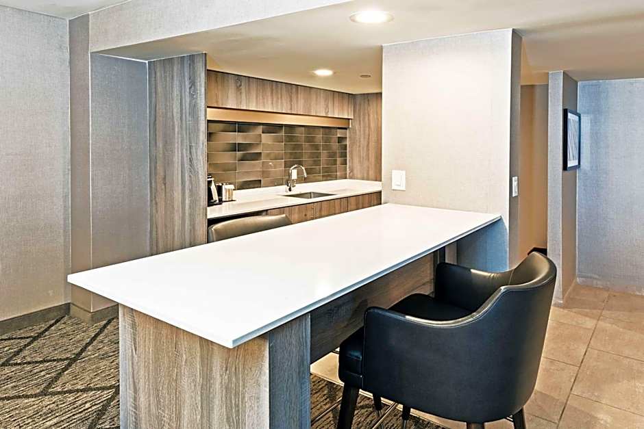 DoubleTree By Hilton Hotel Tulsa-Downtown