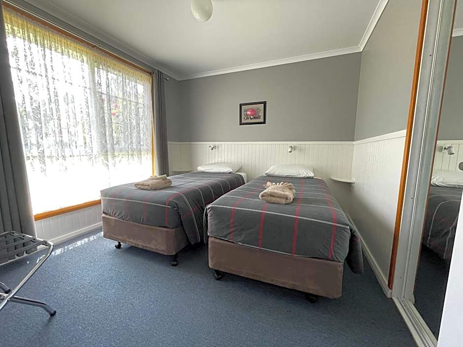 Castaway Holiday Apartments