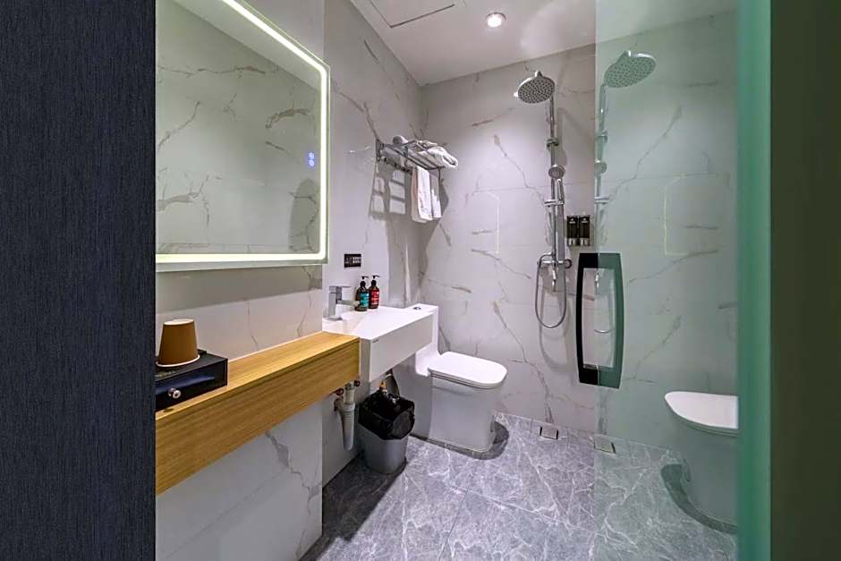 Lavande Hotel Guangzhou Yongqingfang Zhongshan 8th Road Metro Station