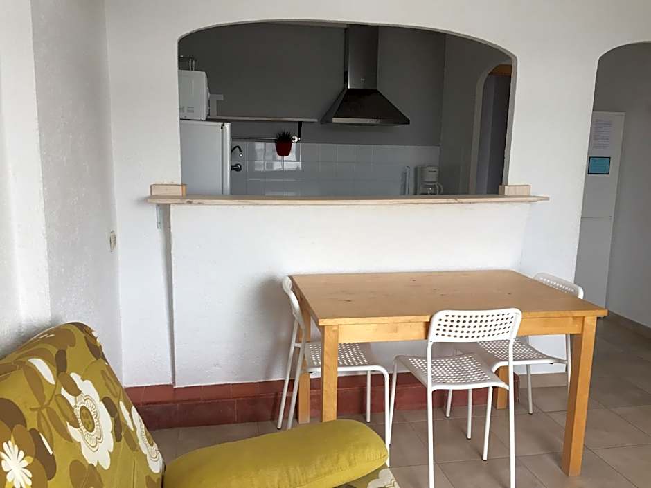 Casa Del Mar Hotel & Apartaments