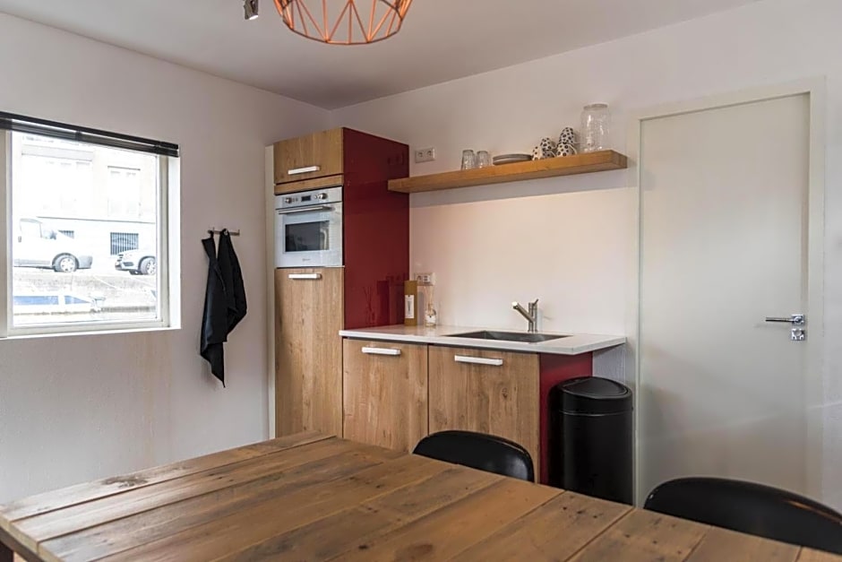 HouseBoat next to AMSTEL