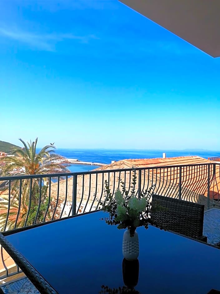 DOMUS con vista mare - JR02