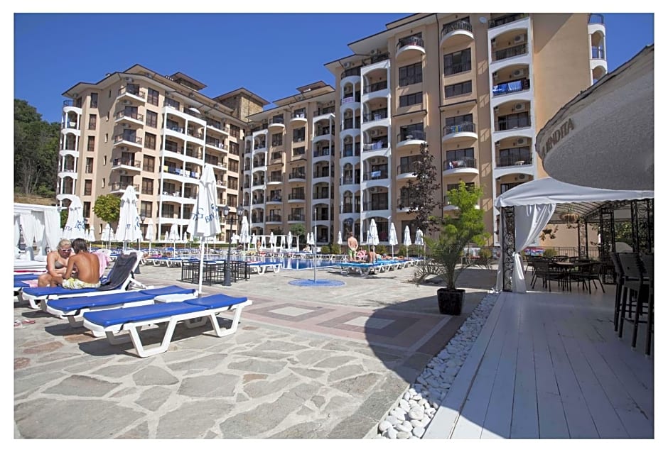 Bendita Mare Aparthotel