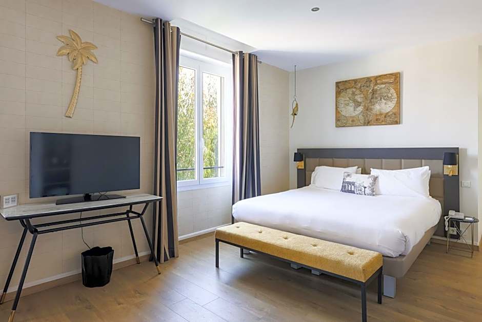 Photo 1 of 5 of Junior Suite