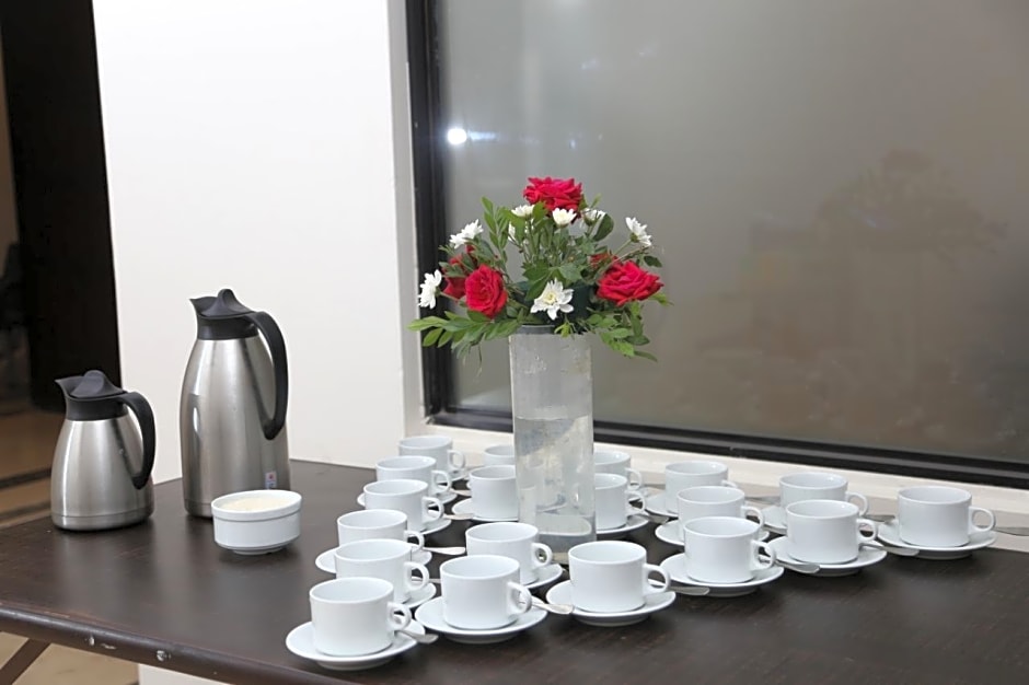 Zifan Hotel & Suites