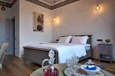 Superior Double or Twin Room with Mountain View