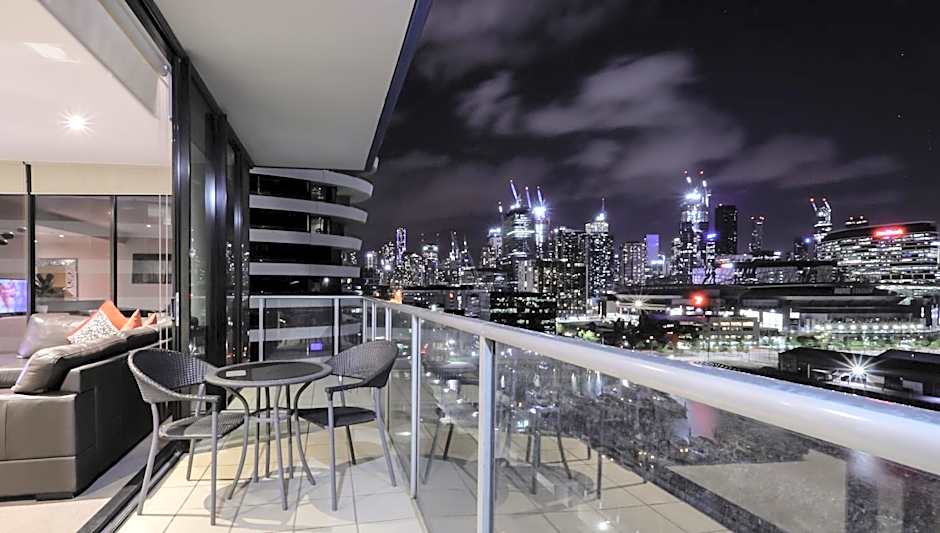 AKOM AT Docklands