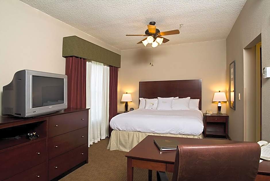 Homewood Suites By Hilton Bloomington