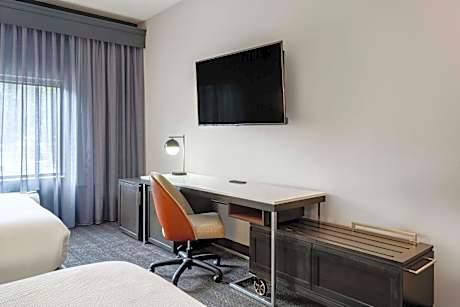 Queen Room with Two Queen Beds and Adapted Tub - Mobility and Hearing Accessible