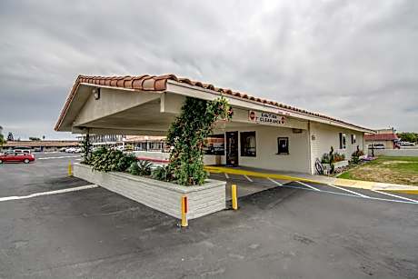 Motel 6 Manteca
