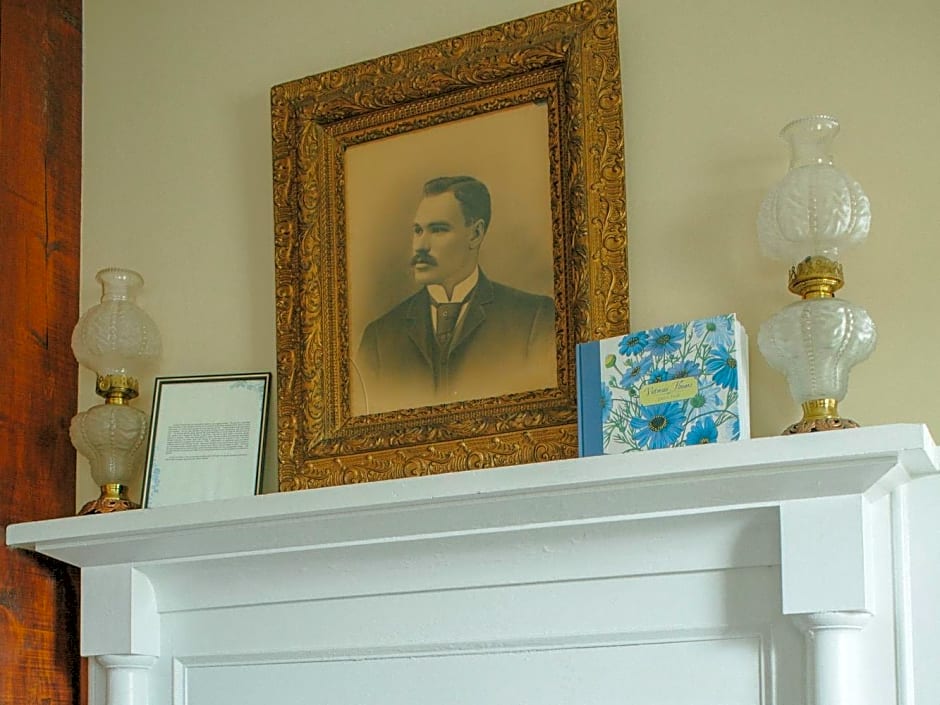 Cave Hill Farm Bed & Breakfast