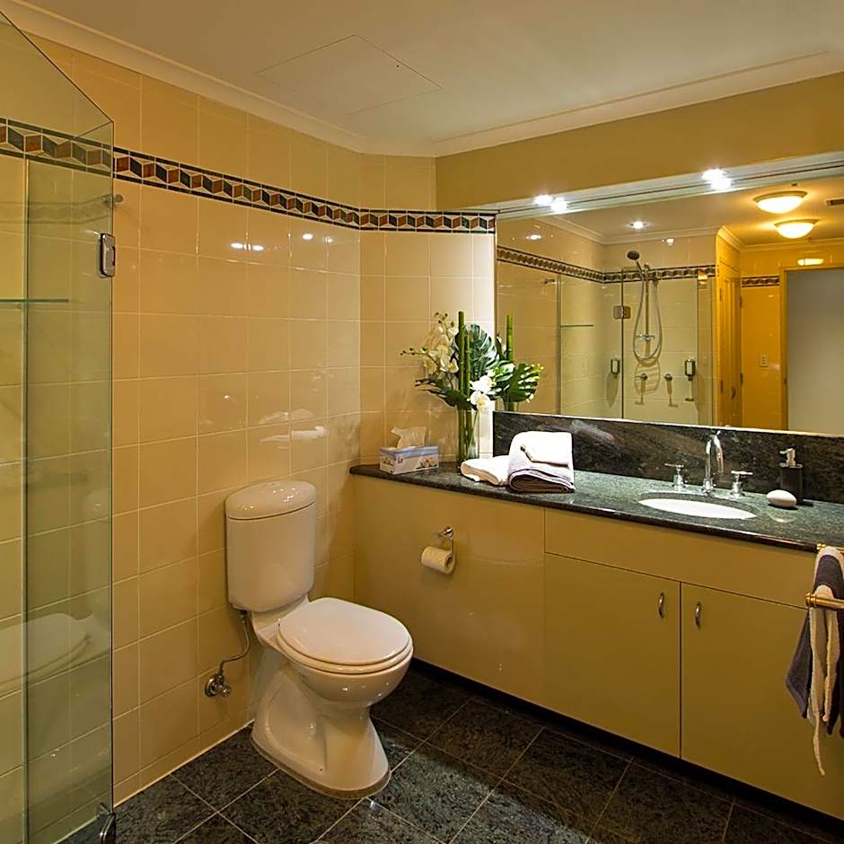 Darling Harbour Getaway