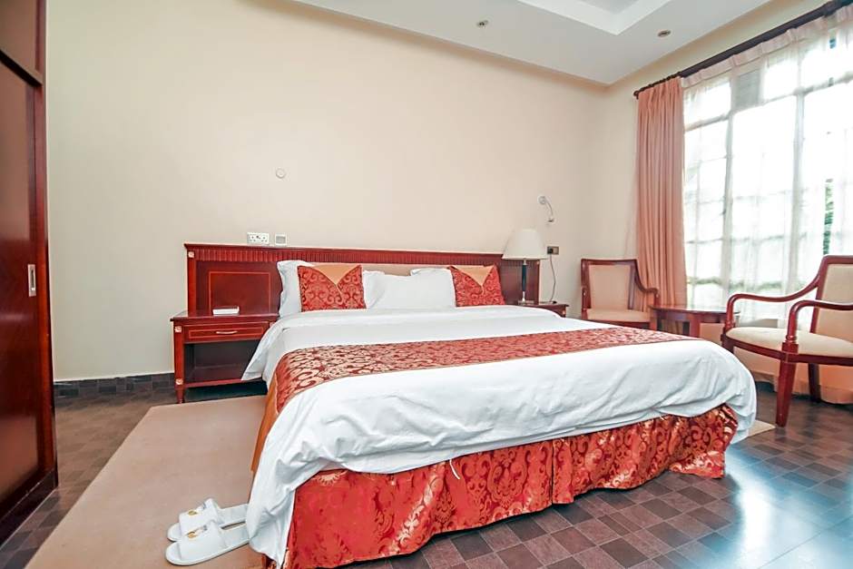 Falcon Heights Hotel