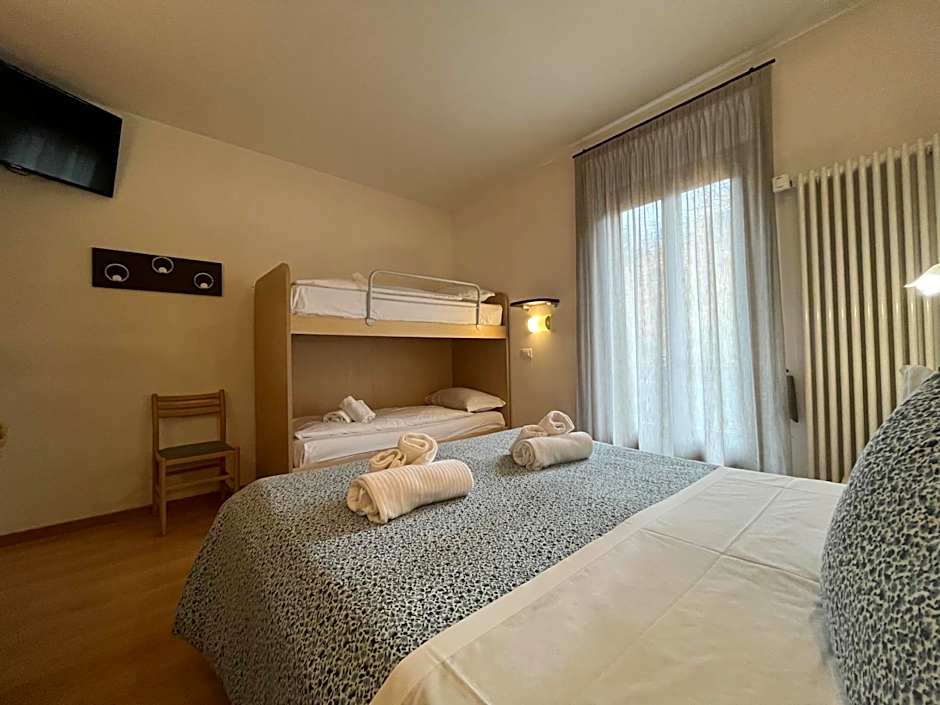 Hotel alle Rose Family inspired garden and SPA
