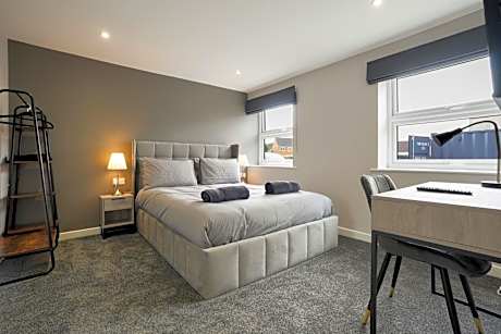 Two-Bedroom Deluxe Apartment