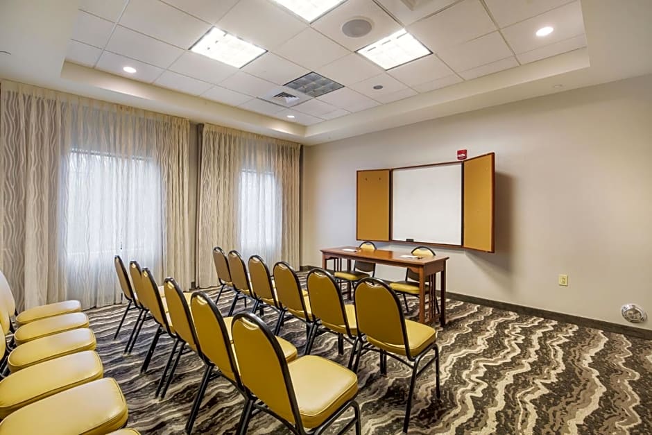 Staybridge Suites Chesapeake-Virginia Beach by IHG