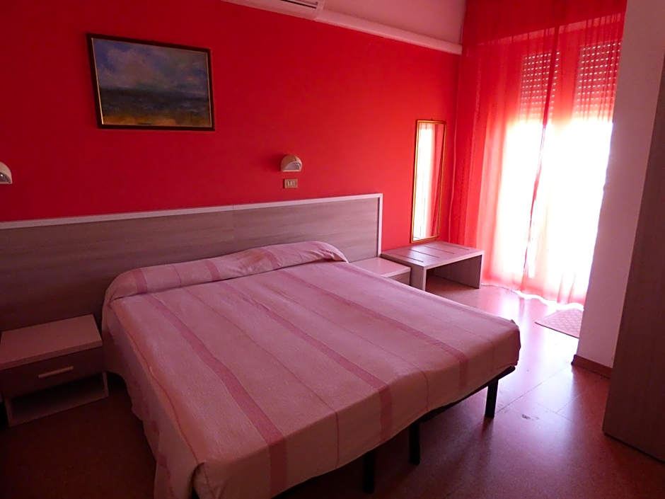 Consul Hotel