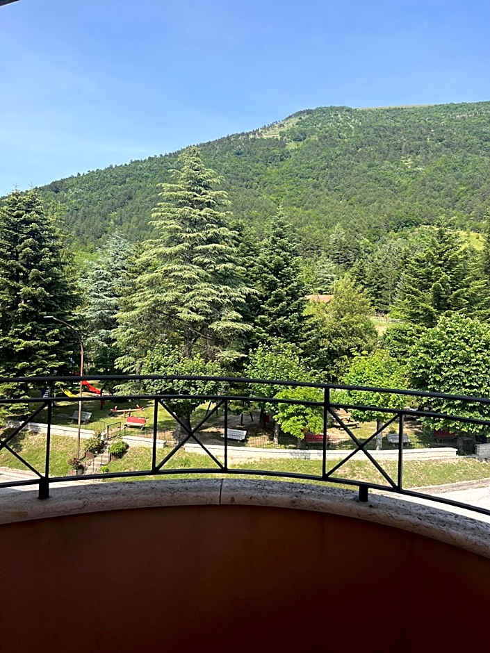 Hotel Ristorante Montenerone Il Poeta