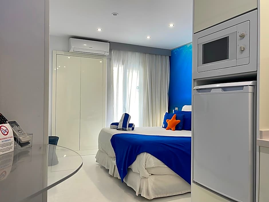 Wavia Hotel - Adults only