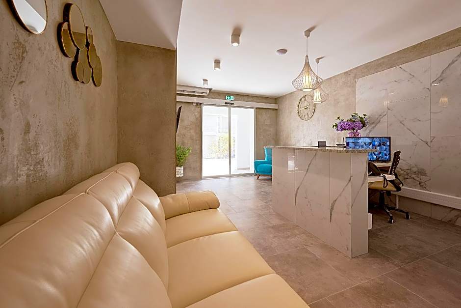 Hotel Larimar