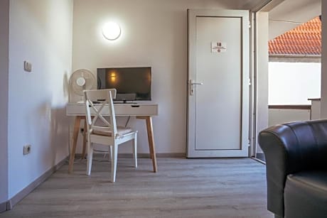 Double Queen Standard