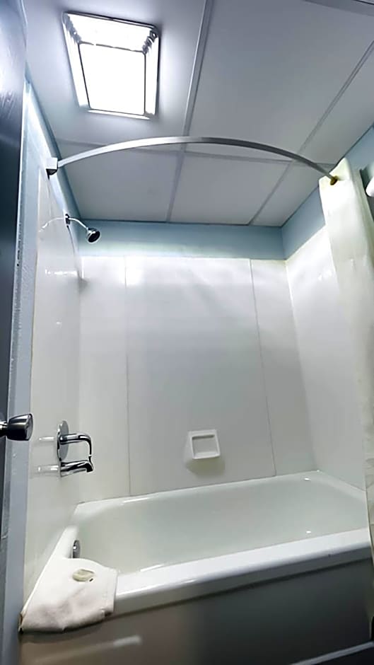 Days Inn by Wyndham Salina South