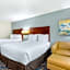 Best Western Plus Villa Del Lago Inn Patterson