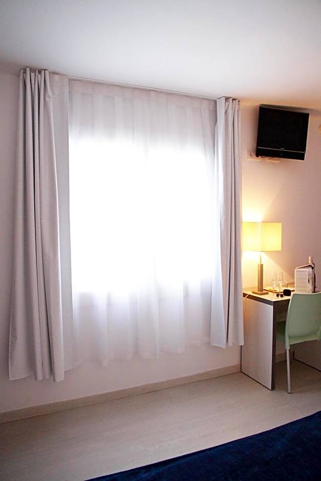 Parrots Sitges Hotel