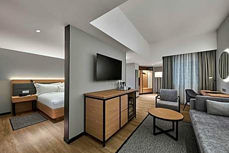 Junior Suite with King and Sofa Bed